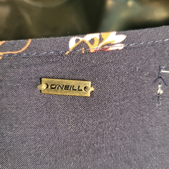 O'NEILL Top - Picture 6 of 9